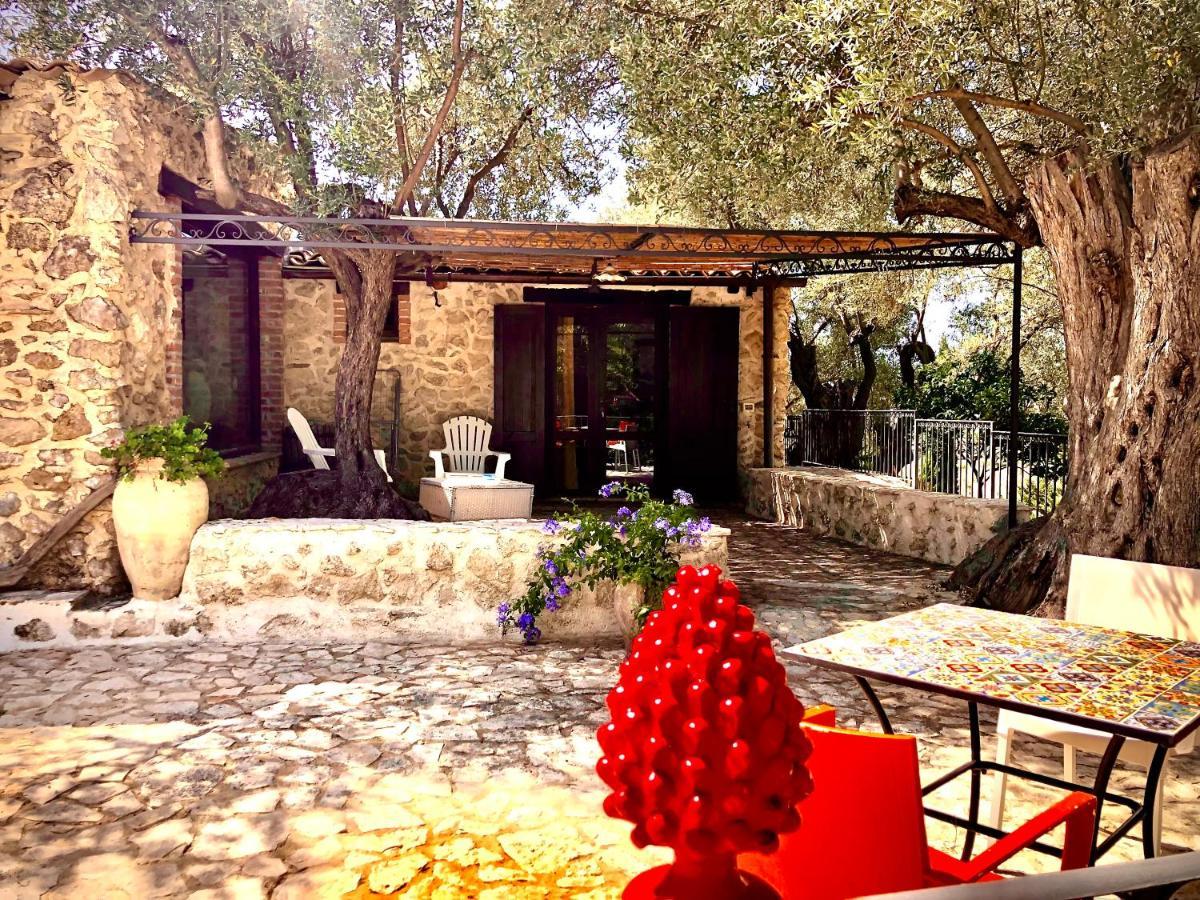 agriturismo roba degli ulivi Villa Agrigento Esterno foto