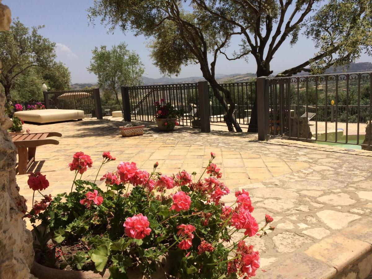 agriturismo roba degli ulivi Villa Agrigento Esterno foto
